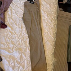 Volcom male pants never worn